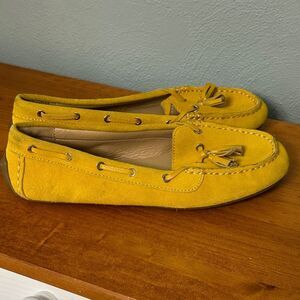 Talbots Mustard Yellow Women’s Suede Leather Moccasin Tassel Loafers Flats Shoe